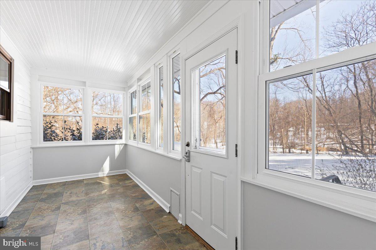 23320 WATSON RD, LEESBURG, Virginia 20175, 3 Bedrooms Bedrooms, ,2 BathroomsBathrooms,Residential,For sale,23320 WATSON RD,VALO2112254 MLS # VALO2112254