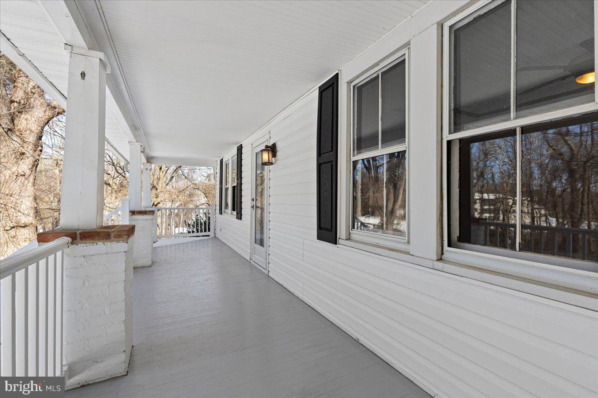 23320 WATSON RD, LEESBURG, Virginia 20175, 3 Bedrooms Bedrooms, ,2 BathroomsBathrooms,Residential,For sale,23320 WATSON RD,VALO2112254 MLS # VALO2112254