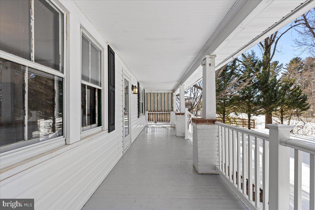 23320 WATSON RD, LEESBURG, Virginia 20175, 3 Bedrooms Bedrooms, ,2 BathroomsBathrooms,Residential,For sale,23320 WATSON RD,VALO2112254 MLS # VALO2112254