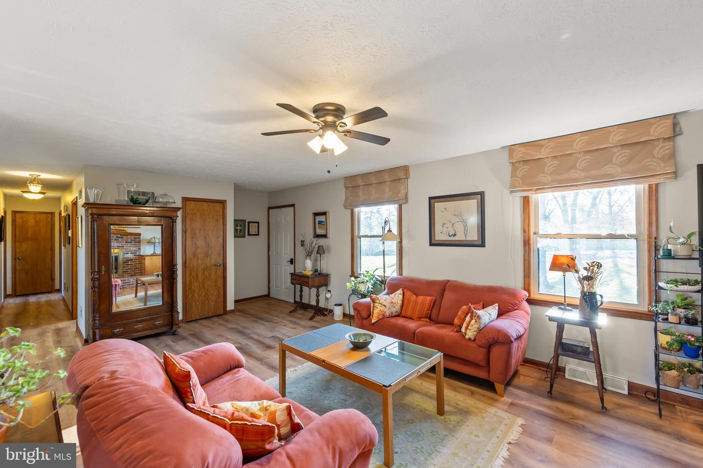 104 GREENWOOD CT, CROSS JUNCTION, Virginia 22625, 4 Bedrooms Bedrooms, 10 Rooms Rooms,3 BathroomsBathrooms,Residential,For sale,104 GREENWOOD CT,VAFV2038436 MLS # VAFV2038436