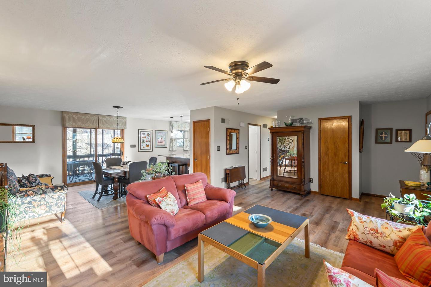 104 GREENWOOD CT, CROSS JUNCTION, Virginia 22625, 4 Bedrooms Bedrooms, 10 Rooms Rooms,3 BathroomsBathrooms,Residential,For sale,104 GREENWOOD CT,VAFV2038436 MLS # VAFV2038436