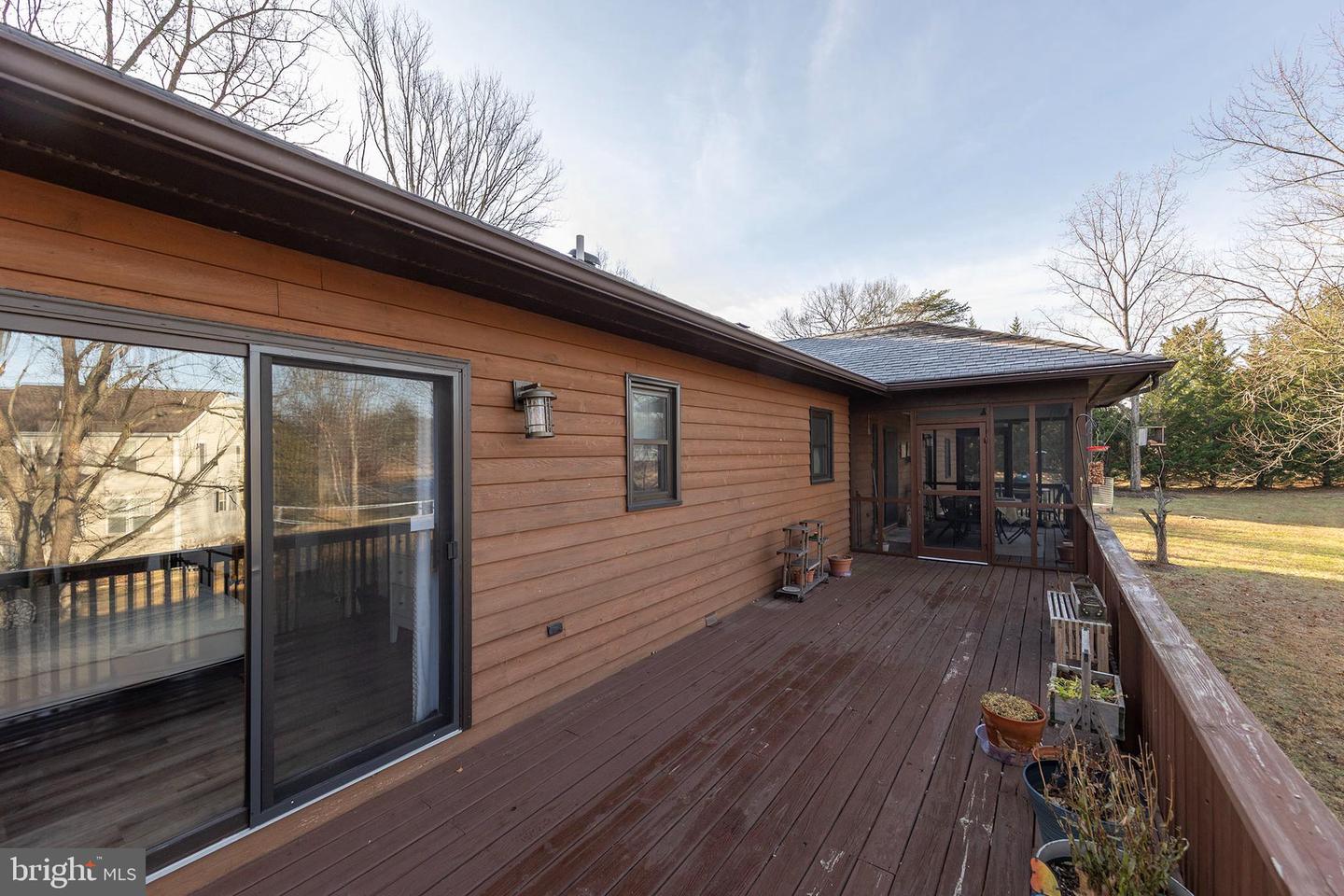 104 GREENWOOD CT, CROSS JUNCTION, Virginia 22625, 4 Bedrooms Bedrooms, 10 Rooms Rooms,3 BathroomsBathrooms,Residential,For sale,104 GREENWOOD CT,VAFV2038436 MLS # VAFV2038436