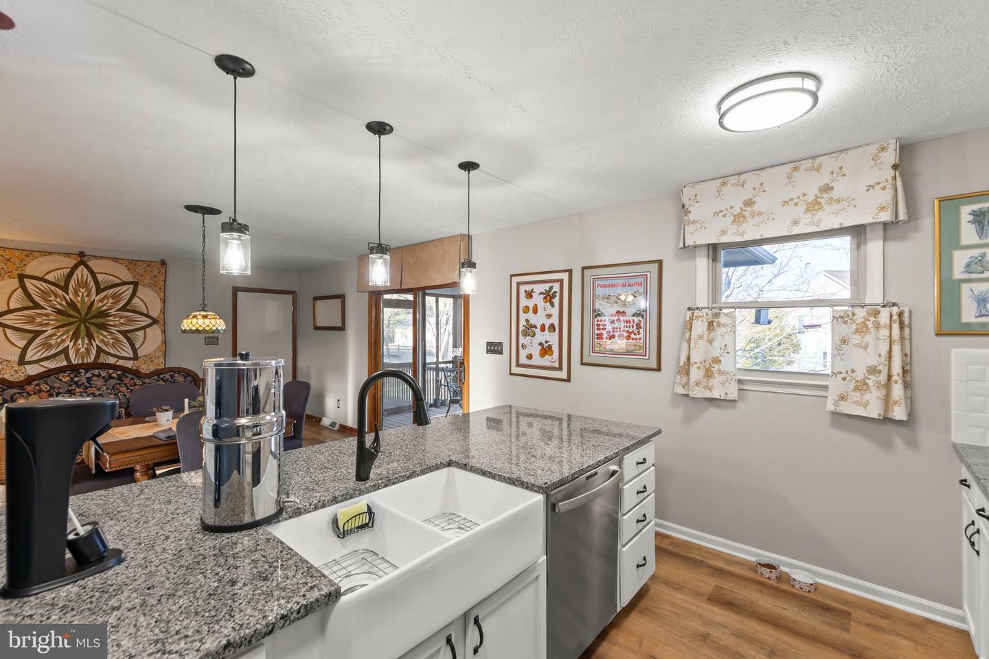 104 GREENWOOD CT, CROSS JUNCTION, Virginia 22625, 4 Bedrooms Bedrooms, 10 Rooms Rooms,3 BathroomsBathrooms,Residential,For sale,104 GREENWOOD CT,VAFV2038436 MLS # VAFV2038436