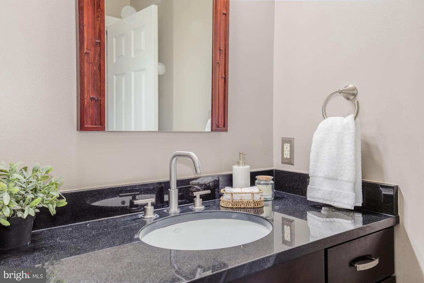 425 M ST NW #J, WASHINGTON, District Of Columbia 20001, 2 Bedrooms Bedrooms, ,2 BathroomsBathrooms,Residential,For sale,425 M ST NW #J,DCDC2235142 MLS # DCDC2235142