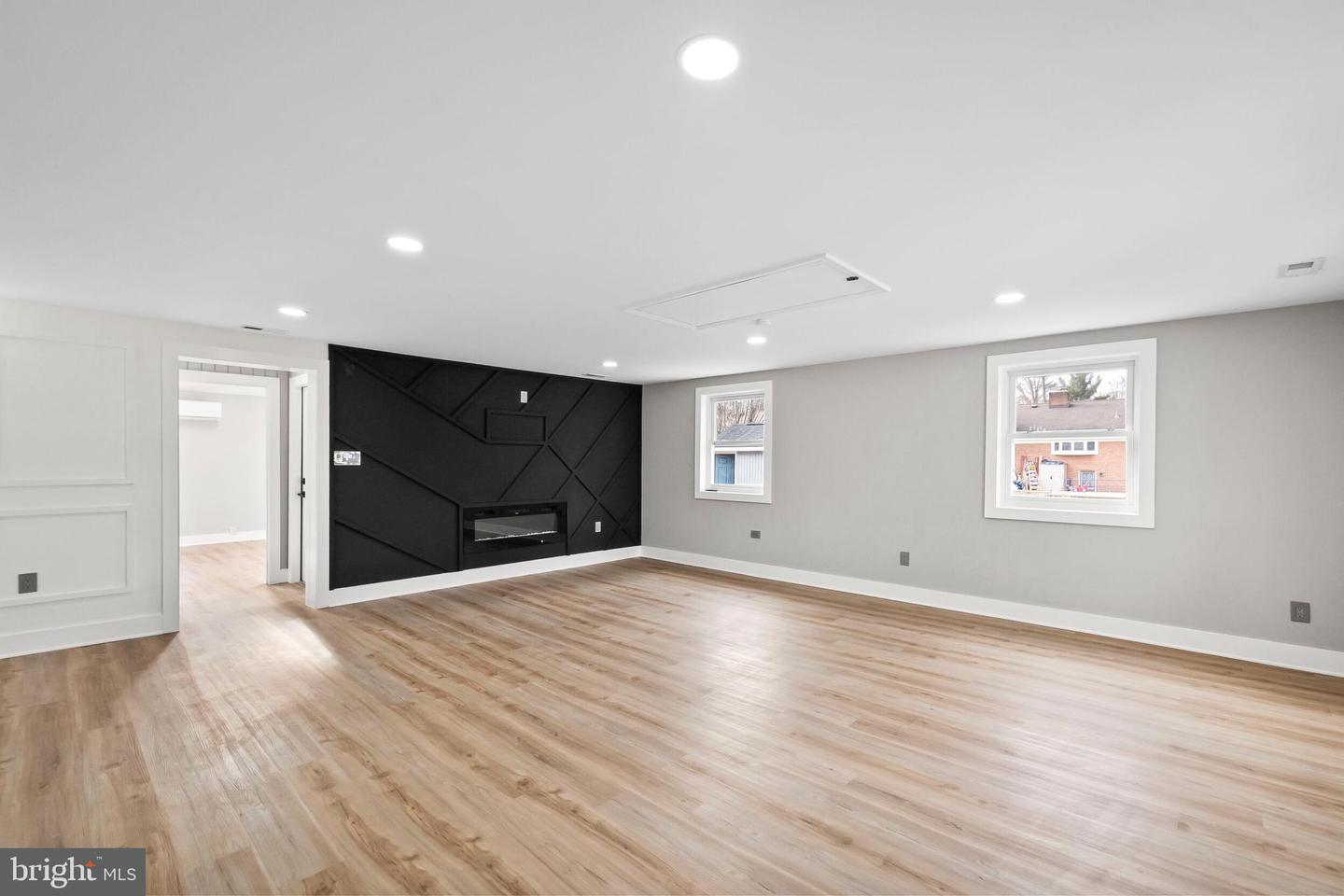 5401 FERNDALE ST, SPRINGFIELD, Virginia 22151, 4 Bedrooms Bedrooms, ,2 BathroomsBathrooms,Residential,For sale,5401 FERNDALE ST,VAFX2282776 MLS # VAFX2282776