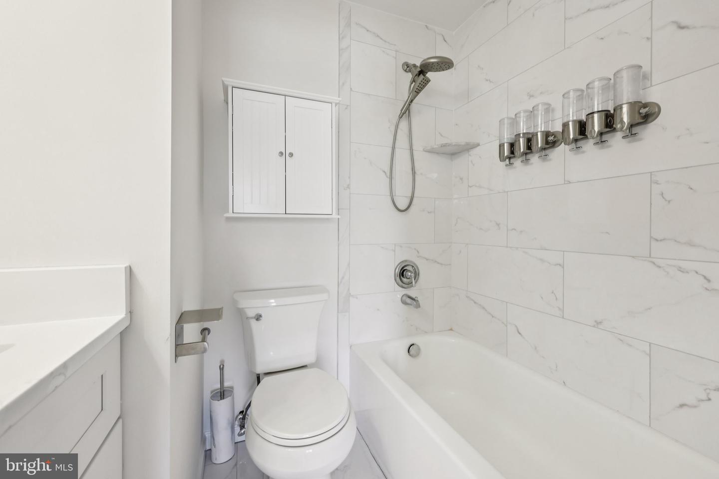 601 CLEARWATER CT, HERNDON, Virginia 20170, 3 Bedrooms Bedrooms, ,2 BathroomsBathrooms,Residential,For sale,601 CLEARWATER CT,VAFX2283138 MLS # VAFX2283138