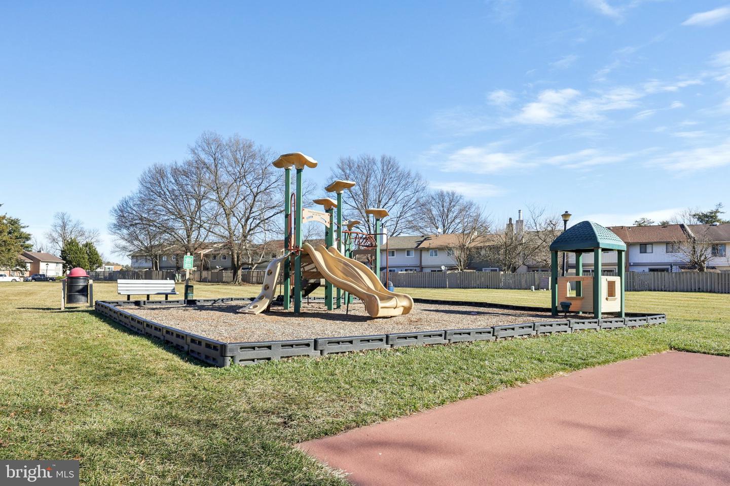 601 CLEARWATER CT, HERNDON, Virginia 20170, 3 Bedrooms Bedrooms, ,2 BathroomsBathrooms,Residential,For sale,601 CLEARWATER CT,VAFX2283138 MLS # VAFX2283138