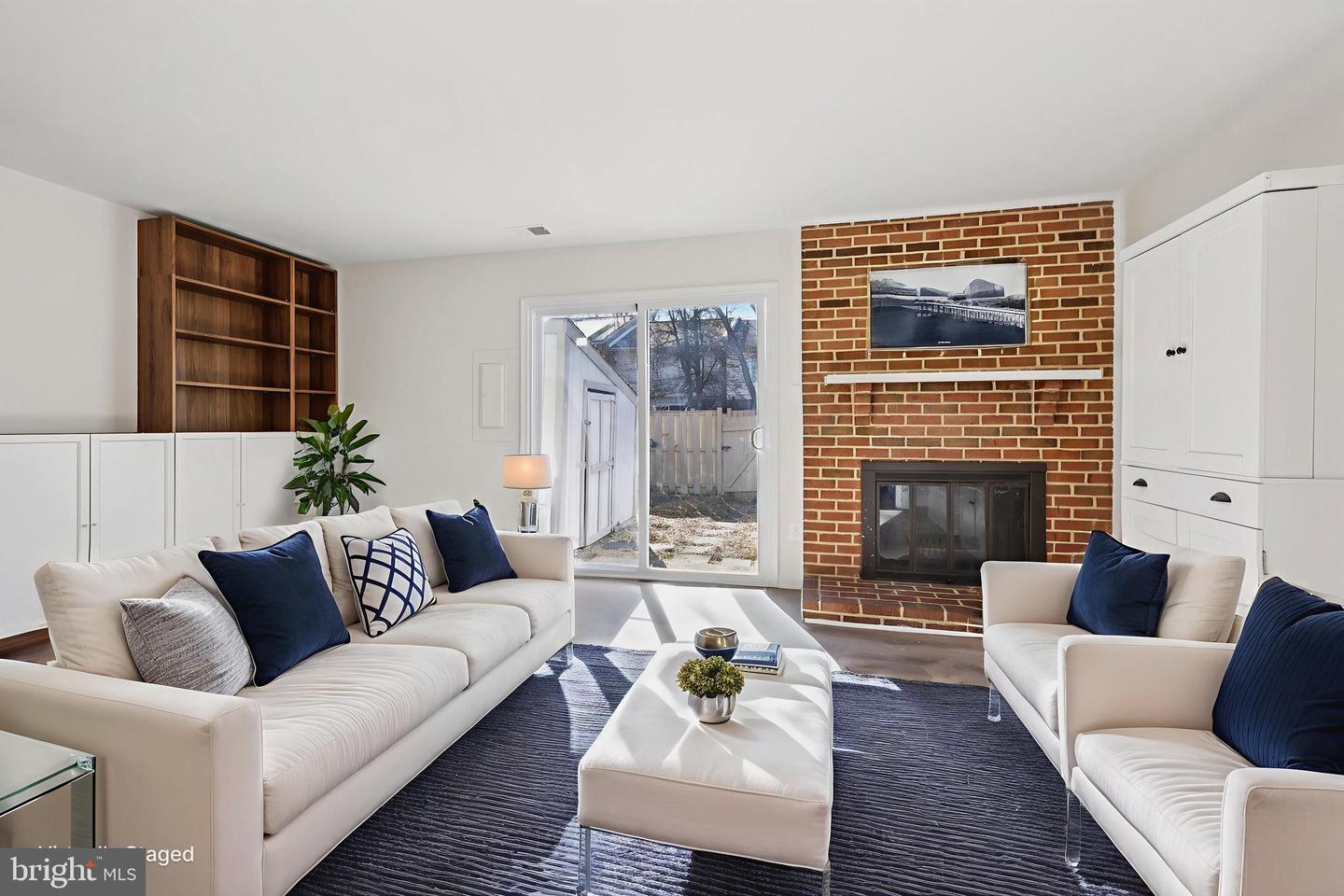 601 CLEARWATER CT, HERNDON, Virginia 20170, 3 Bedrooms Bedrooms, ,2 BathroomsBathrooms,Residential,For sale,601 CLEARWATER CT,VAFX2283138 MLS # VAFX2283138