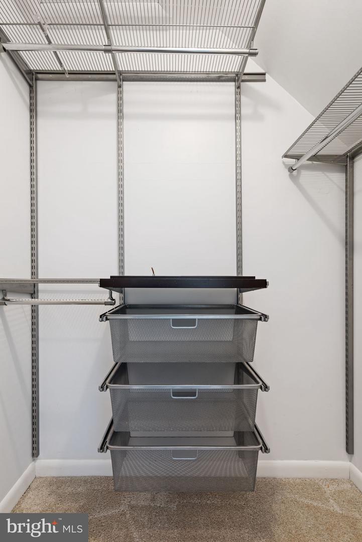 5606 ROUNDTREE DR, WOODBRIDGE, Virginia 22193, 3 Bedrooms Bedrooms, ,2 BathroomsBathrooms,Residential,For sale,5606 ROUNDTREE DR,VAPW2109478 MLS # VAPW2109478