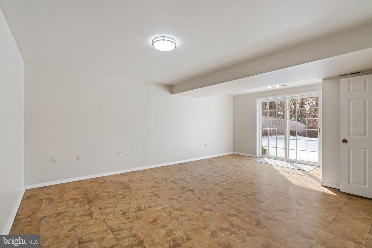 5606 ROUNDTREE DR, WOODBRIDGE, Virginia 22193, 3 Bedrooms Bedrooms, ,2 BathroomsBathrooms,Residential,For sale,5606 ROUNDTREE DR,VAPW2109478 MLS # VAPW2109478