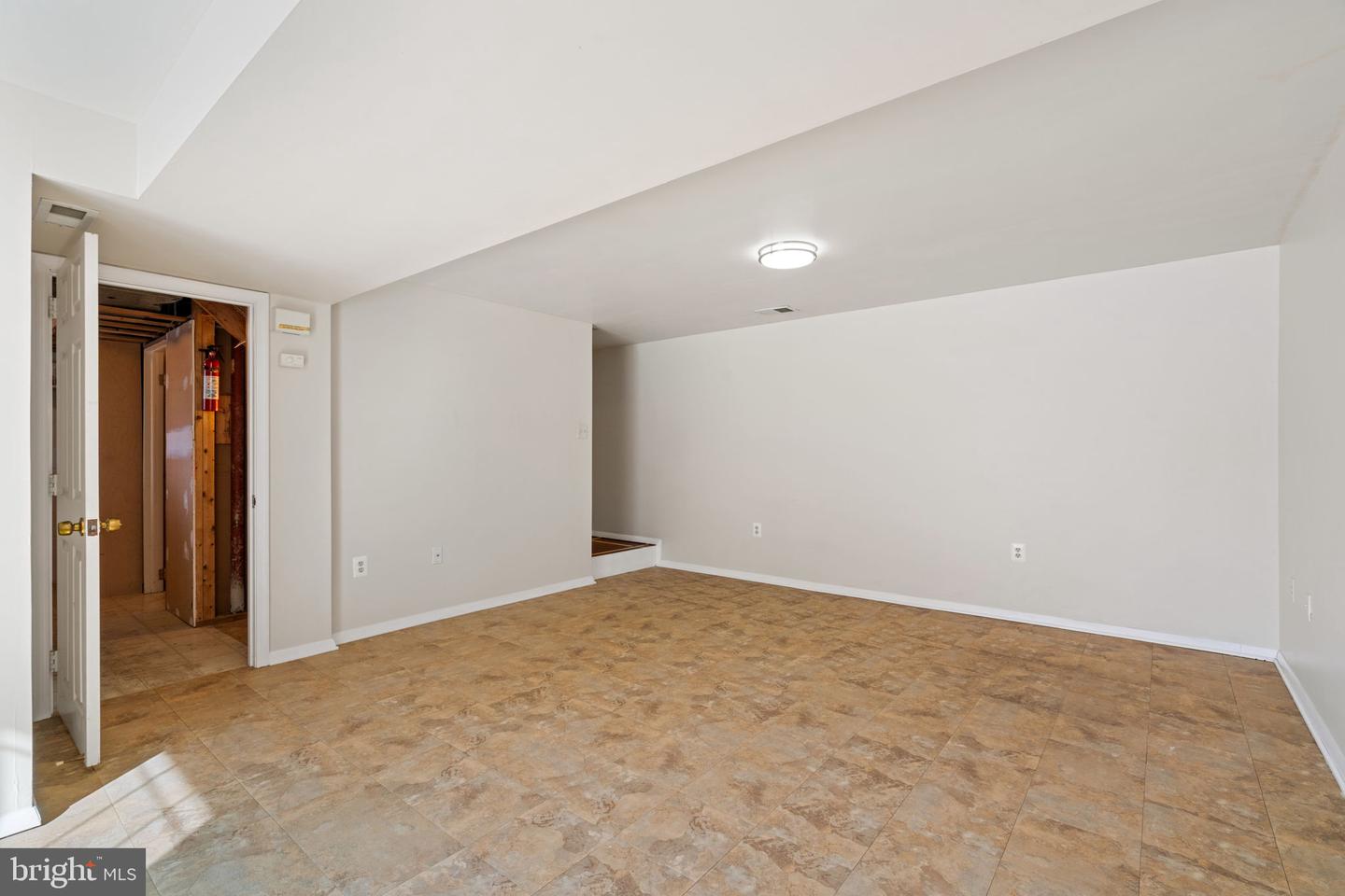 5606 ROUNDTREE DR, WOODBRIDGE, Virginia 22193, 3 Bedrooms Bedrooms, ,2 BathroomsBathrooms,Residential,For sale,5606 ROUNDTREE DR,VAPW2109478 MLS # VAPW2109478