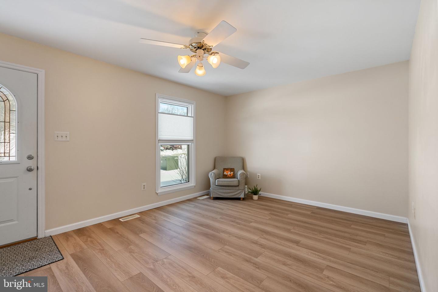 5606 ROUNDTREE DR, WOODBRIDGE, Virginia 22193, 3 Bedrooms Bedrooms, ,2 BathroomsBathrooms,Residential,For sale,5606 ROUNDTREE DR,VAPW2109478 MLS # VAPW2109478