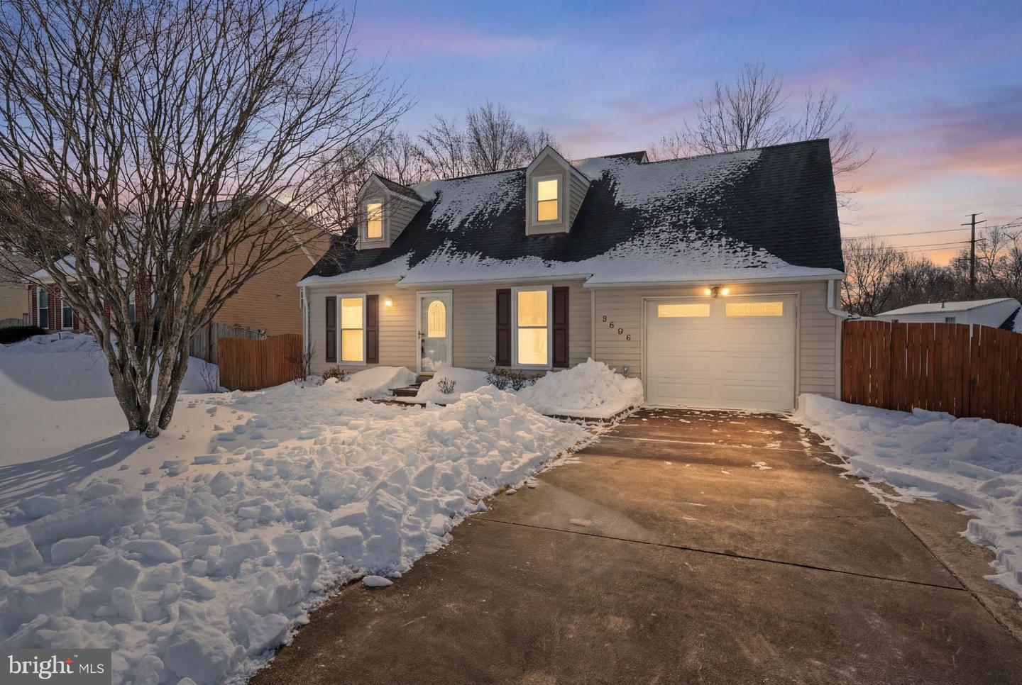 5606 ROUNDTREE DR, WOODBRIDGE, Virginia 22193, 3 Bedrooms Bedrooms, ,2 BathroomsBathrooms,Residential,For sale,5606 ROUNDTREE DR,VAPW2109478 MLS # VAPW2109478