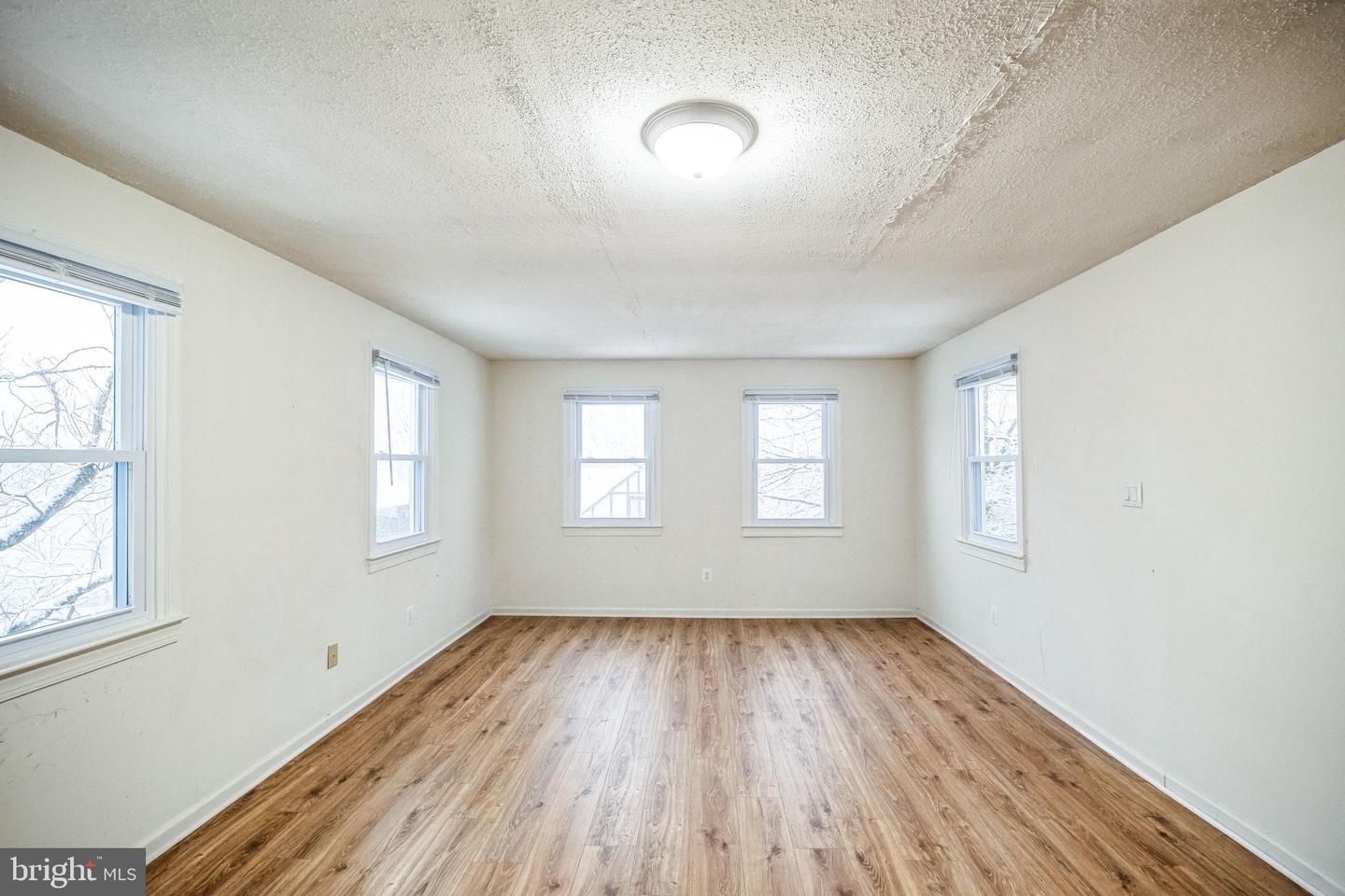 16080 DEER PARK DR, DUMFRIES, Virginia 22025, 4 Bedrooms Bedrooms, ,3 BathroomsBathrooms,Residential,For sale,16080 DEER PARK DR,VAPW2109524 MLS # VAPW2109524