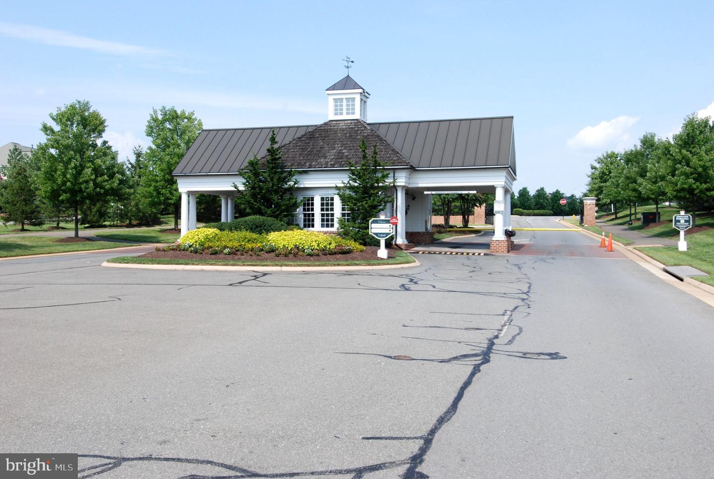 14310 BAKERWOOD PL, HAYMARKET, Virginia 20169, 4 Bedrooms Bedrooms, ,3 BathroomsBathrooms,Residential,For sale,14310 BAKERWOOD PL,VAPW2109596 MLS # VAPW2109596