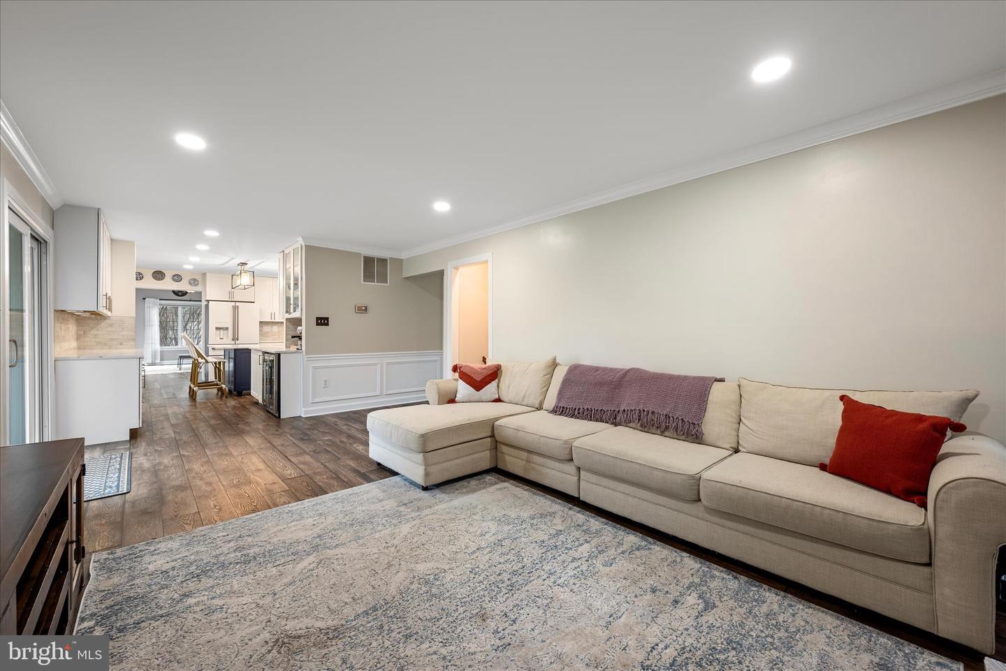 15466 MEHERRIN DR, CENTREVILLE, Virginia 20120, 4 Bedrooms Bedrooms, ,2 BathroomsBathrooms,Residential,For sale,15466 MEHERRIN DR,VAFX2283634 MLS # VAFX2283634