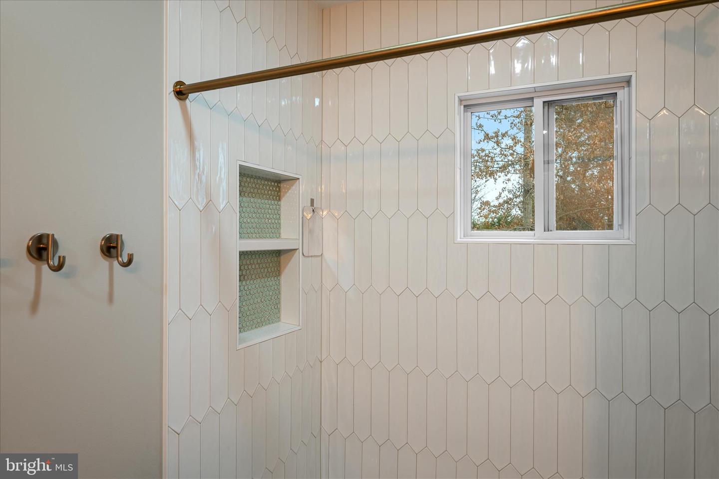 15466 MEHERRIN DR, CENTREVILLE, Virginia 20120, 4 Bedrooms Bedrooms, ,2 BathroomsBathrooms,Residential,For sale,15466 MEHERRIN DR,VAFX2283634 MLS # VAFX2283634