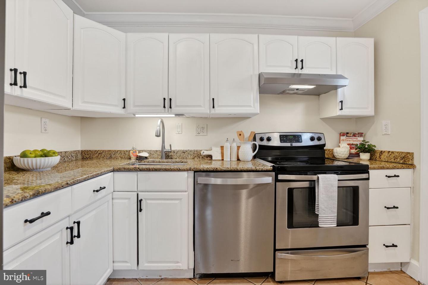 6015 TICONDEROGA CT, BURKE, Virginia 22015, 4 Bedrooms Bedrooms, ,3 BathroomsBathrooms,Residential,For sale,6015 TICONDEROGA CT,VAFX2283924 MLS # VAFX2283924