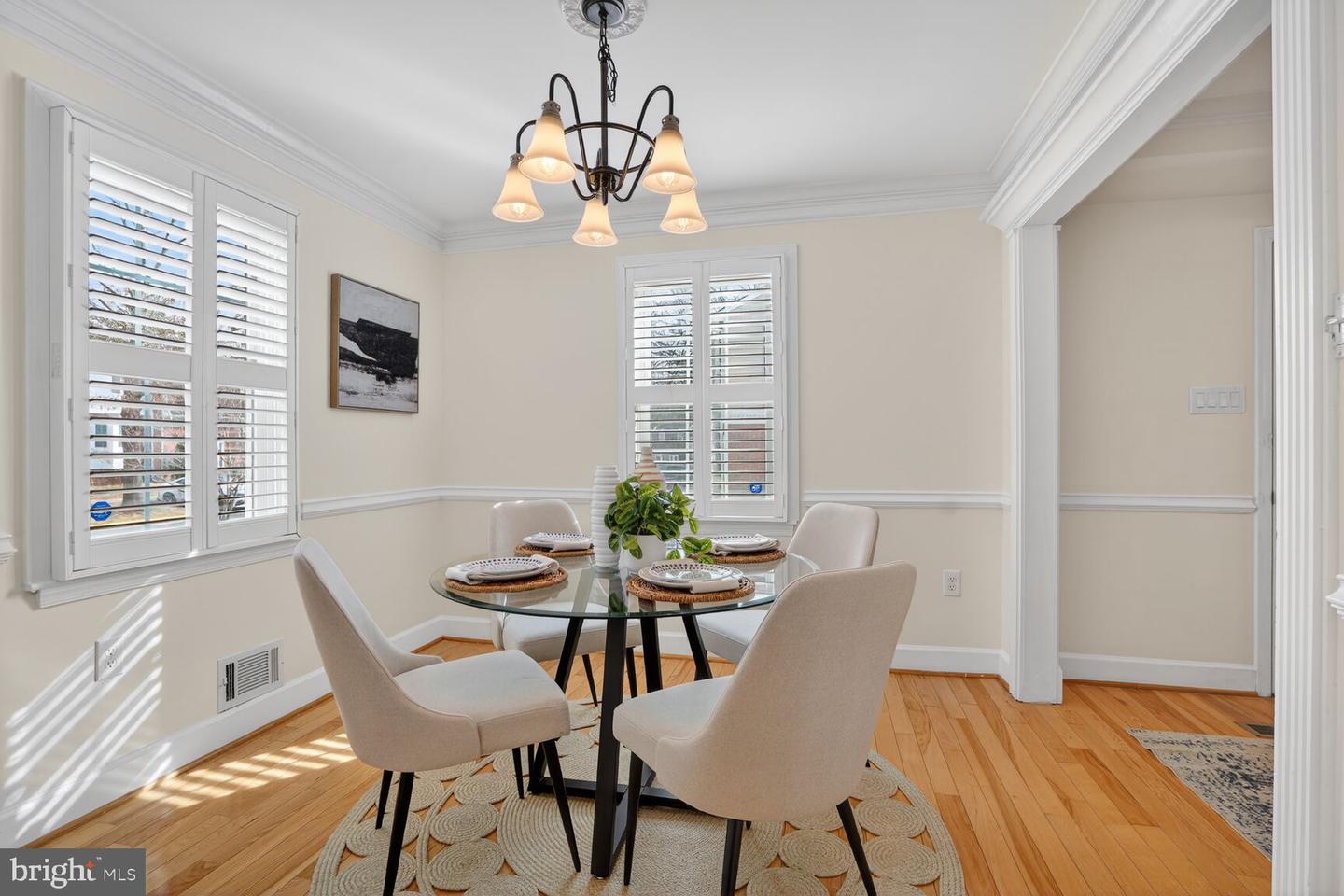 6015 TICONDEROGA CT, BURKE, Virginia 22015, 4 Bedrooms Bedrooms, ,3 BathroomsBathrooms,Residential,For sale,6015 TICONDEROGA CT,VAFX2283924 MLS # VAFX2283924