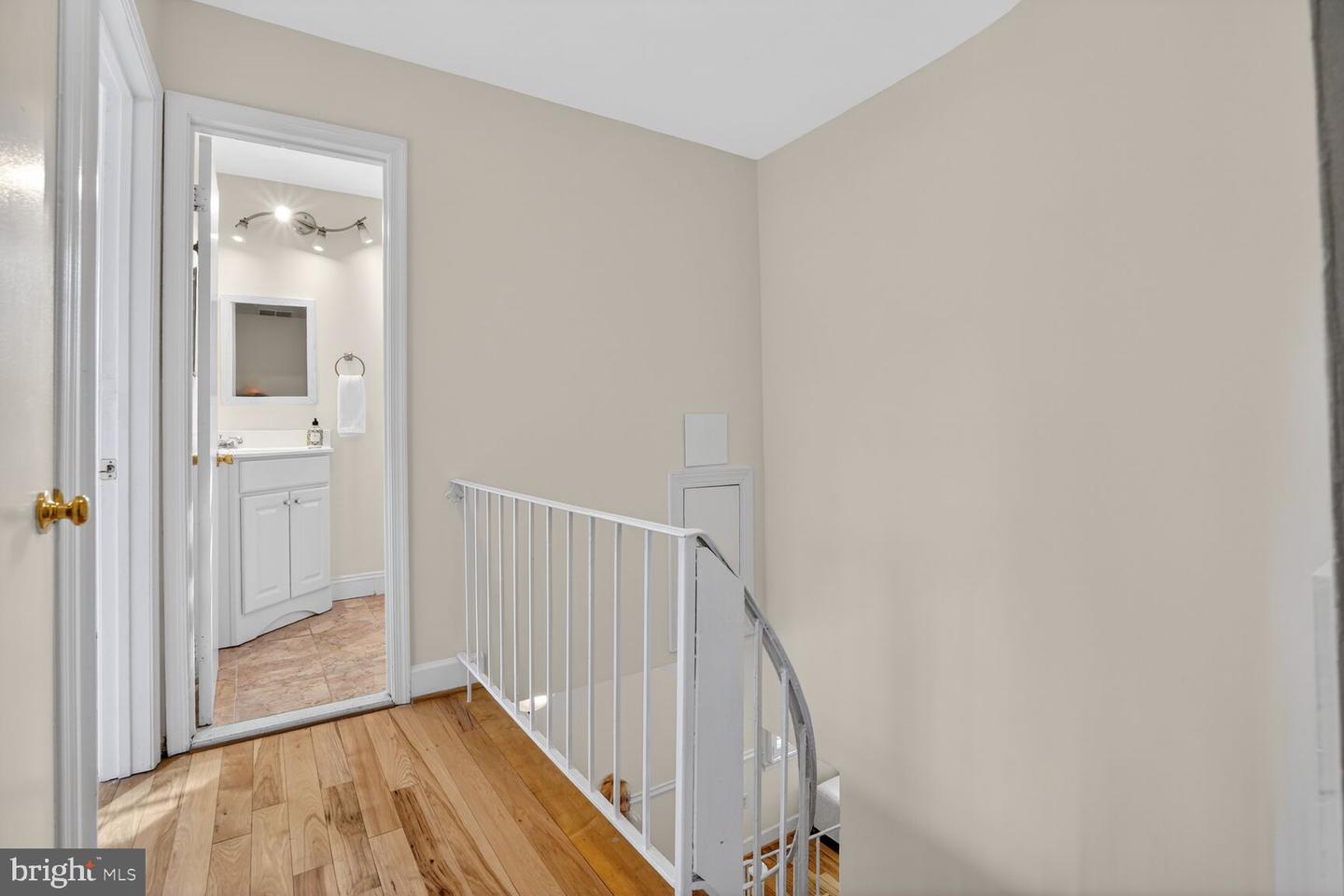 6015 TICONDEROGA CT, BURKE, Virginia 22015, 4 Bedrooms Bedrooms, ,3 BathroomsBathrooms,Residential,For sale,6015 TICONDEROGA CT,VAFX2283924 MLS # VAFX2283924