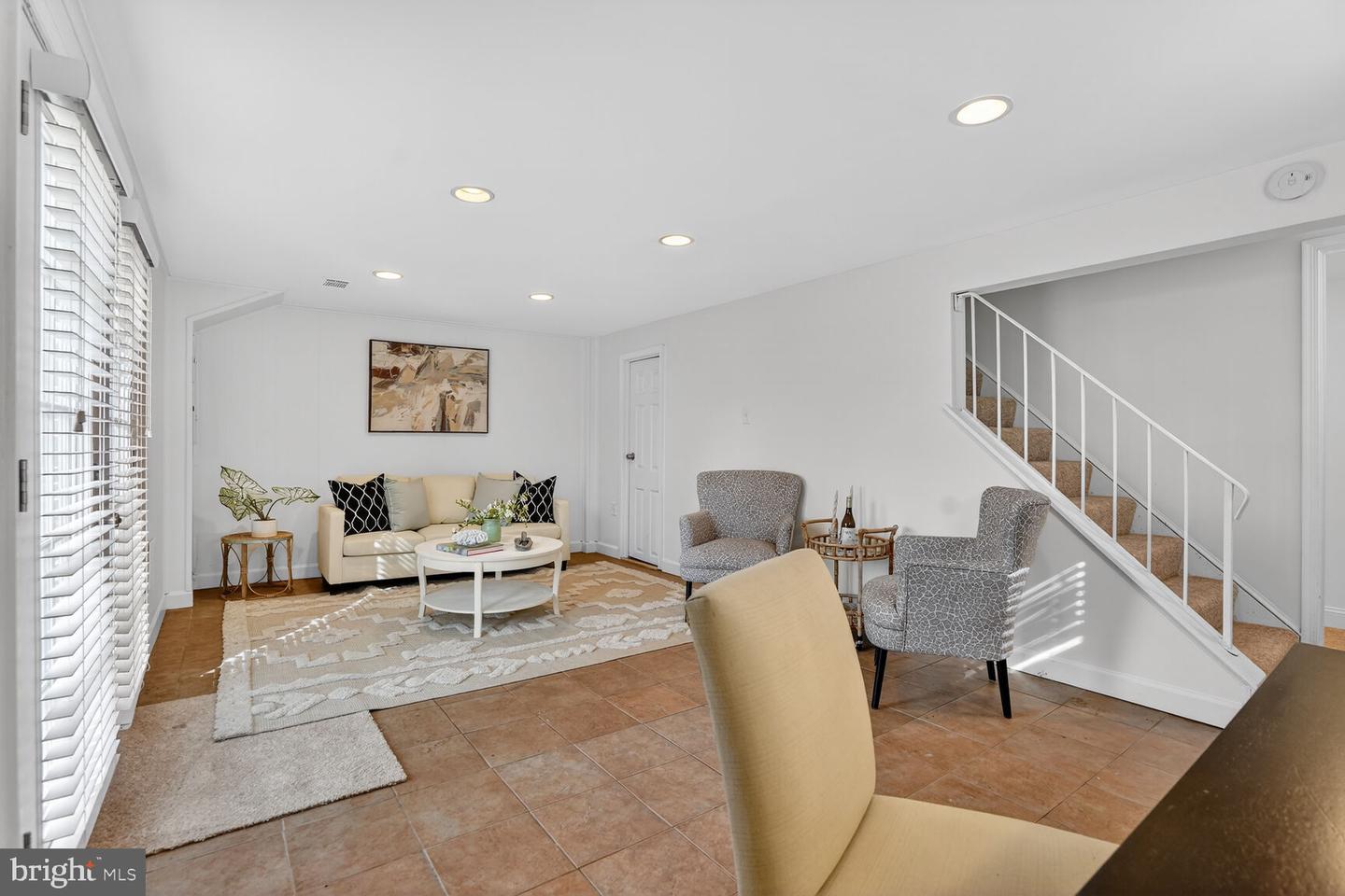 6015 TICONDEROGA CT, BURKE, Virginia 22015, 4 Bedrooms Bedrooms, ,3 BathroomsBathrooms,Residential,For sale,6015 TICONDEROGA CT,VAFX2283924 MLS # VAFX2283924