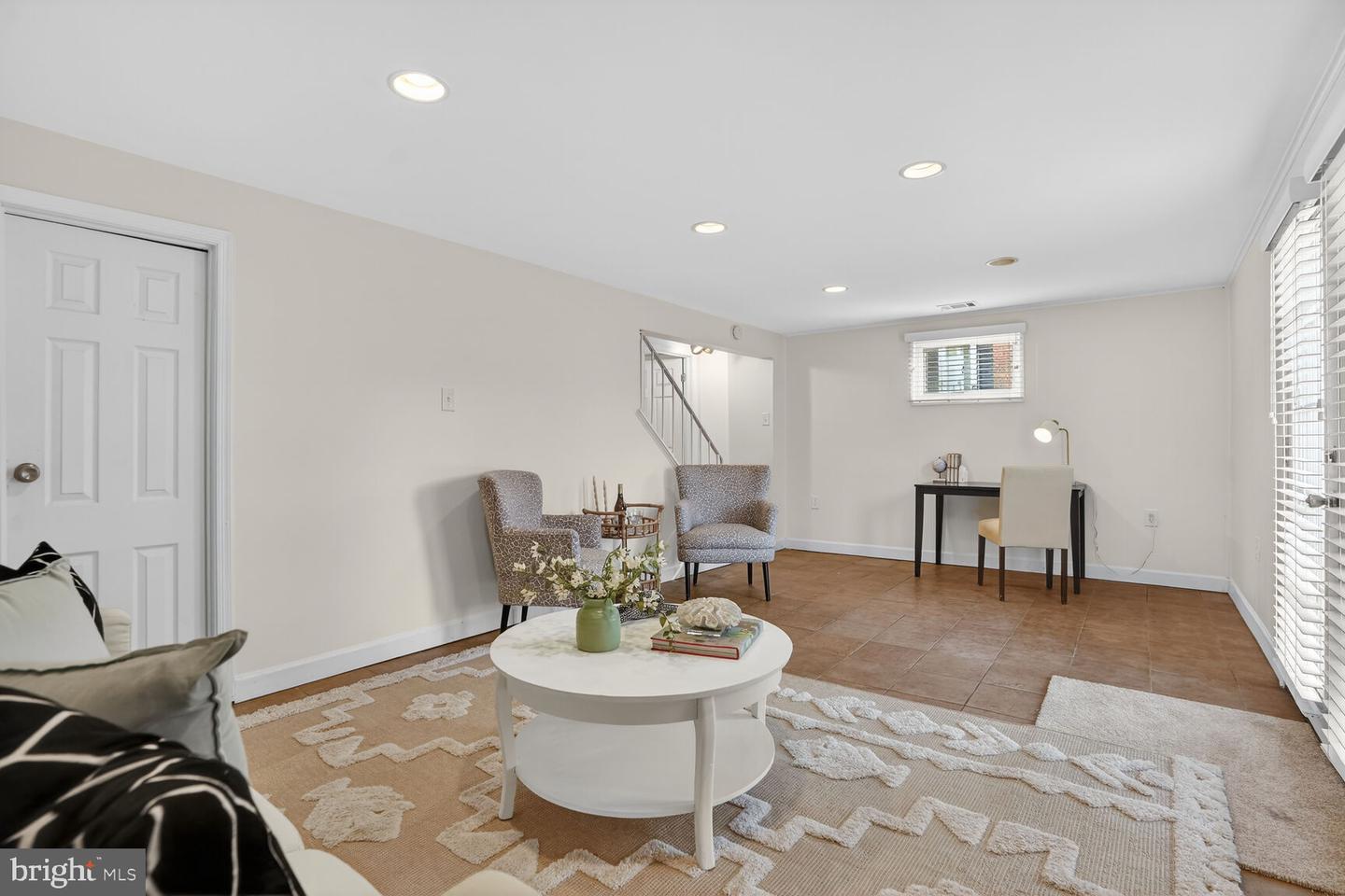 6015 TICONDEROGA CT, BURKE, Virginia 22015, 4 Bedrooms Bedrooms, ,3 BathroomsBathrooms,Residential,For sale,6015 TICONDEROGA CT,VAFX2283924 MLS # VAFX2283924