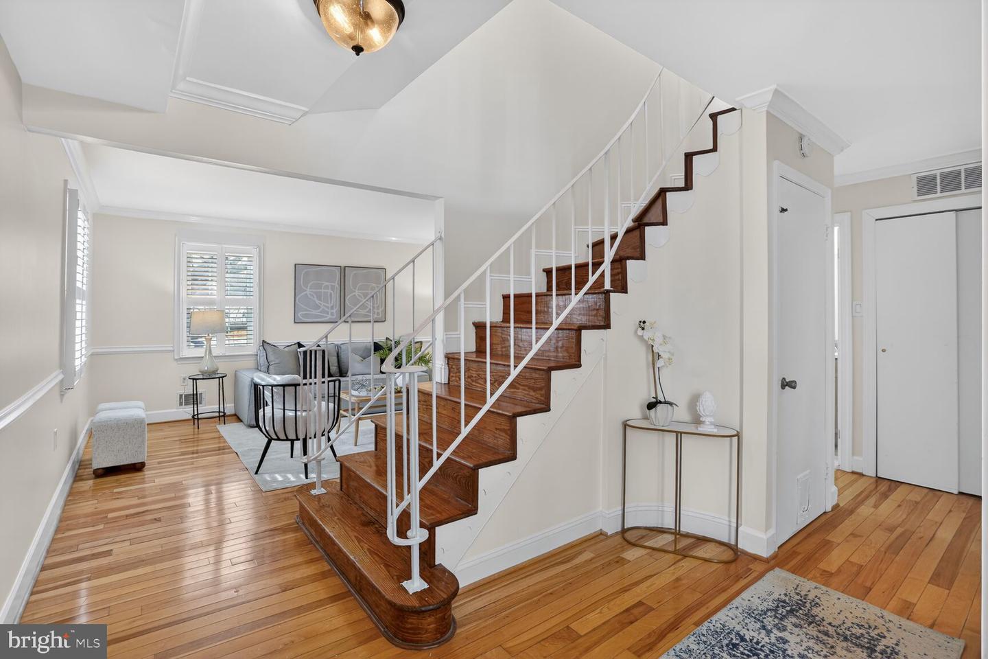 6015 TICONDEROGA CT, BURKE, Virginia 22015, 4 Bedrooms Bedrooms, ,3 BathroomsBathrooms,Residential,For sale,6015 TICONDEROGA CT,VAFX2283924 MLS # VAFX2283924