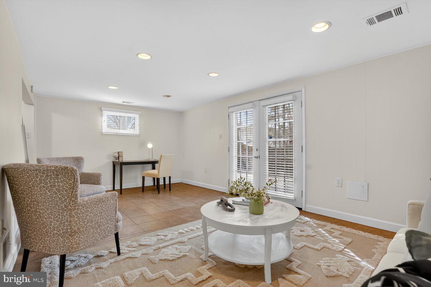 6015 TICONDEROGA CT, BURKE, Virginia 22015, 4 Bedrooms Bedrooms, ,3 BathroomsBathrooms,Residential,For sale,6015 TICONDEROGA CT,VAFX2283924 MLS # VAFX2283924