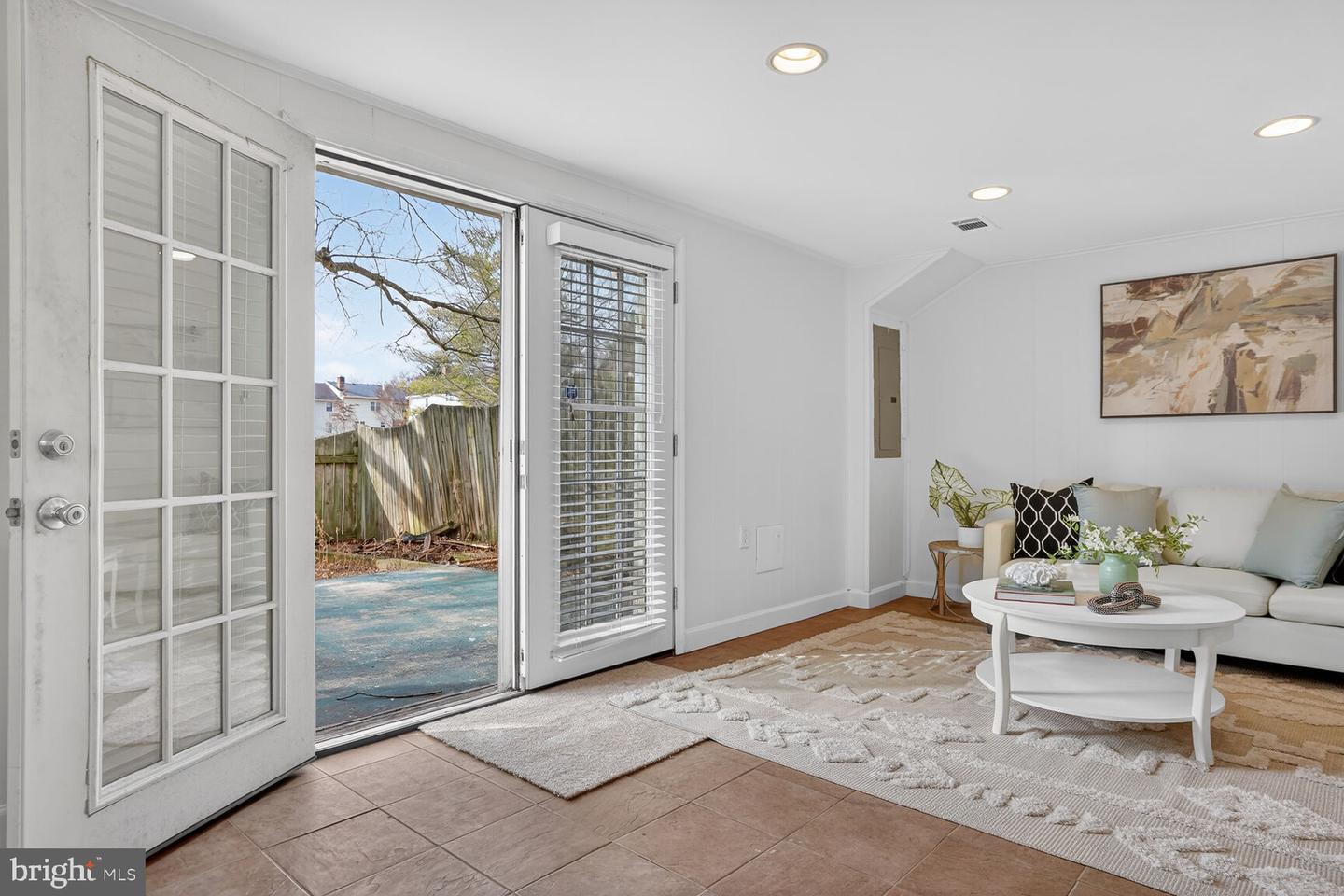 6015 TICONDEROGA CT, BURKE, Virginia 22015, 4 Bedrooms Bedrooms, ,3 BathroomsBathrooms,Residential,For sale,6015 TICONDEROGA CT,VAFX2283924 MLS # VAFX2283924