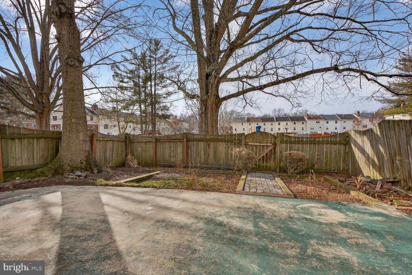 6015 TICONDEROGA CT, BURKE, Virginia 22015, 4 Bedrooms Bedrooms, ,3 BathroomsBathrooms,Residential,For sale,6015 TICONDEROGA CT,VAFX2283924 MLS # VAFX2283924