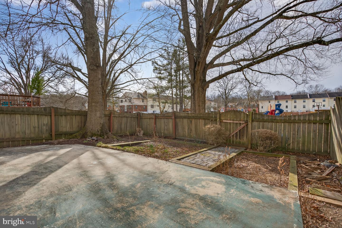 6015 TICONDEROGA CT, BURKE, Virginia 22015, 4 Bedrooms Bedrooms, ,3 BathroomsBathrooms,Residential,For sale,6015 TICONDEROGA CT,VAFX2283924 MLS # VAFX2283924