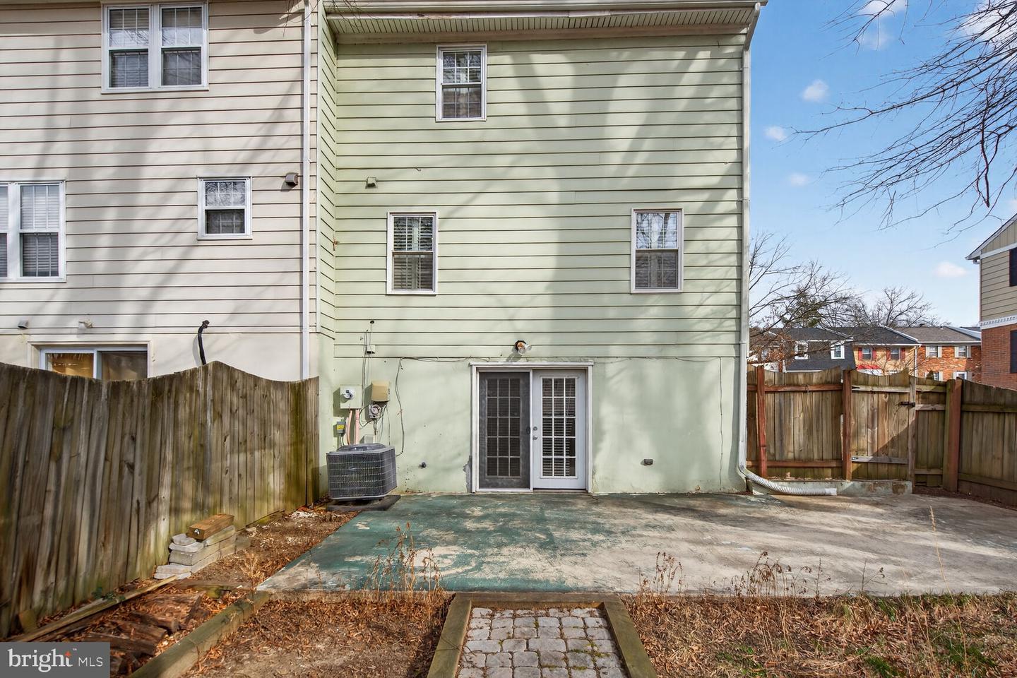 6015 TICONDEROGA CT, BURKE, Virginia 22015, 4 Bedrooms Bedrooms, ,3 BathroomsBathrooms,Residential,For sale,6015 TICONDEROGA CT,VAFX2283924 MLS # VAFX2283924