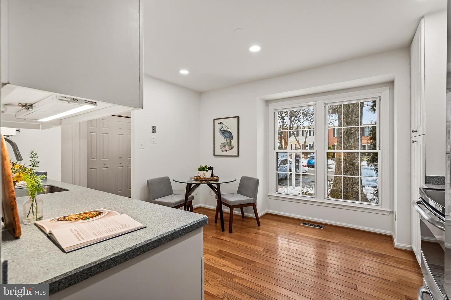 9637 SCOTCH HAVEN DR, VIENNA, Virginia 22181, 3 Bedrooms Bedrooms, 11 Rooms Rooms,3 BathroomsBathrooms,Residential,For sale,9637 SCOTCH HAVEN DR,VAFX2284016 MLS # VAFX2284016