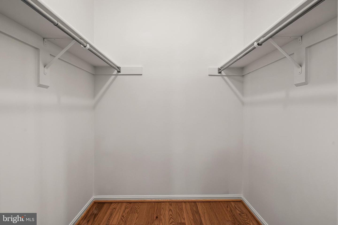 9637 SCOTCH HAVEN DR, VIENNA, Virginia 22181, 3 Bedrooms Bedrooms, 11 Rooms Rooms,3 BathroomsBathrooms,Residential,For sale,9637 SCOTCH HAVEN DR,VAFX2284016 MLS # VAFX2284016