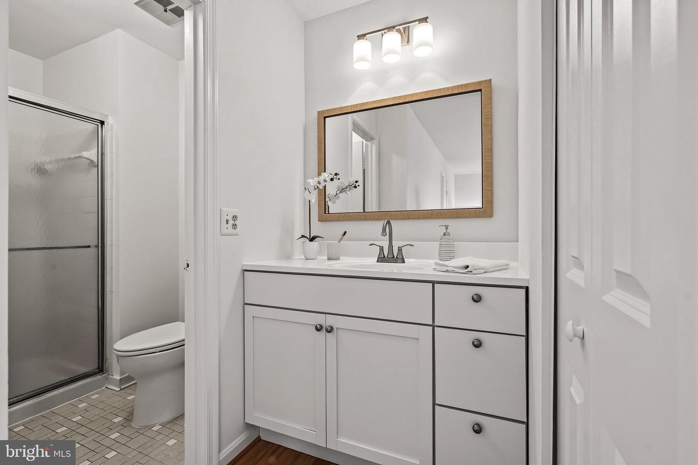 9637 SCOTCH HAVEN DR, VIENNA, Virginia 22181, 3 Bedrooms Bedrooms, 11 Rooms Rooms,3 BathroomsBathrooms,Residential,For sale,9637 SCOTCH HAVEN DR,VAFX2284016 MLS # VAFX2284016