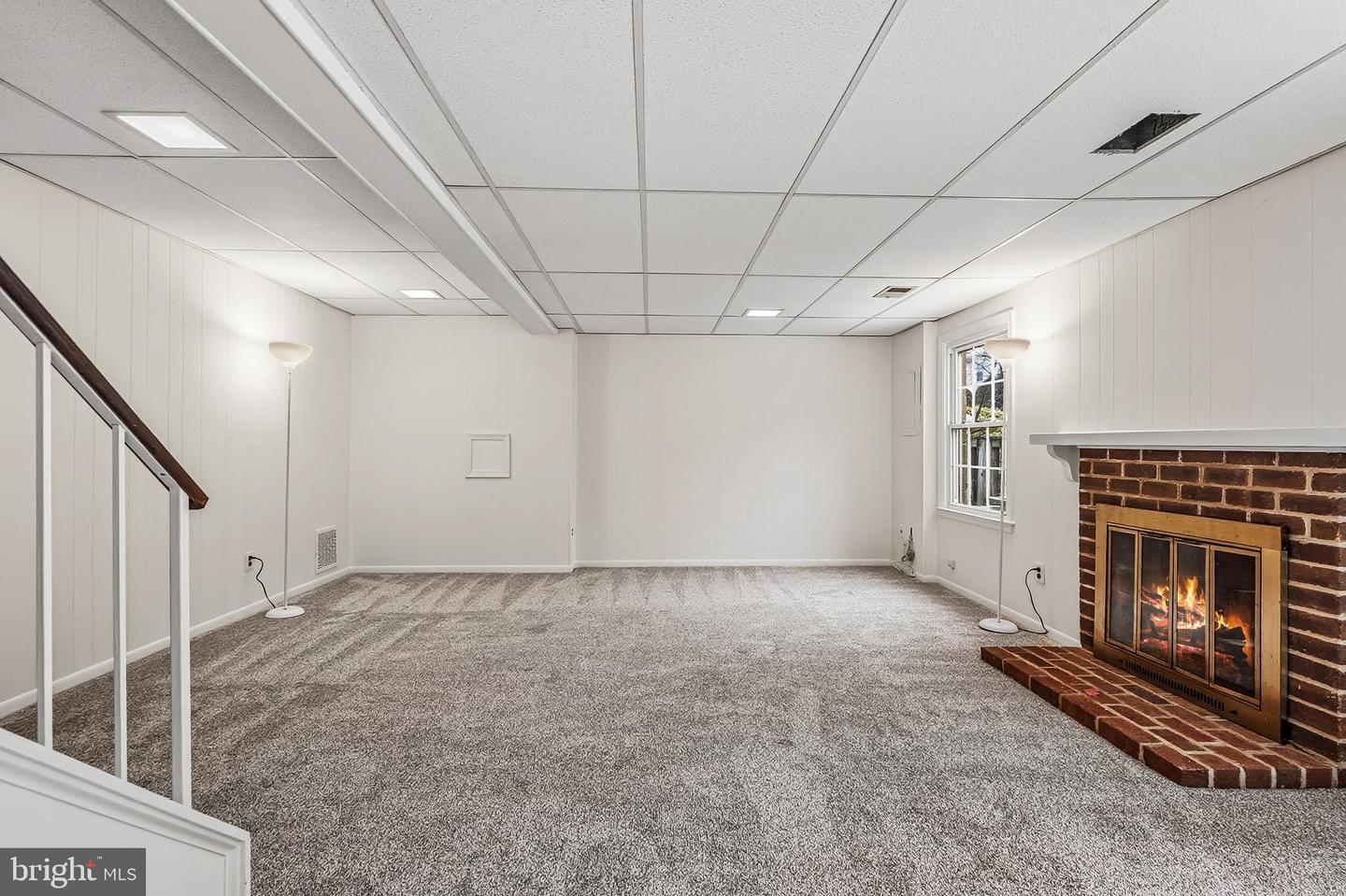 9637 SCOTCH HAVEN DR, VIENNA, Virginia 22181, 3 Bedrooms Bedrooms, 11 Rooms Rooms,3 BathroomsBathrooms,Residential,For sale,9637 SCOTCH HAVEN DR,VAFX2284016 MLS # VAFX2284016