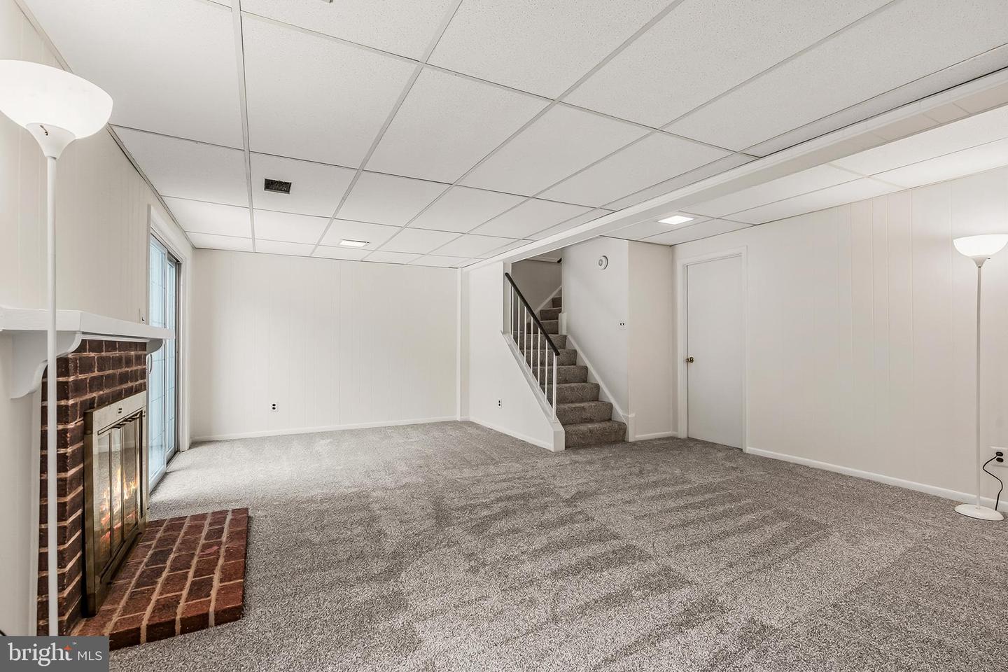 9637 SCOTCH HAVEN DR, VIENNA, Virginia 22181, 3 Bedrooms Bedrooms, 11 Rooms Rooms,3 BathroomsBathrooms,Residential,For sale,9637 SCOTCH HAVEN DR,VAFX2284016 MLS # VAFX2284016