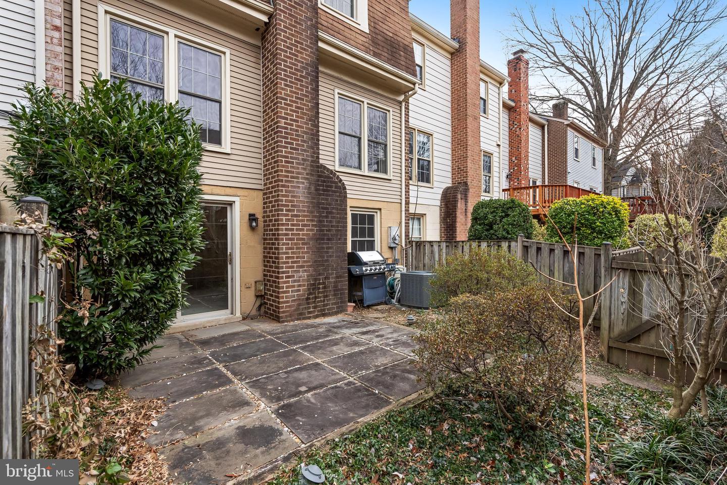 9637 SCOTCH HAVEN DR, VIENNA, Virginia 22181, 3 Bedrooms Bedrooms, 11 Rooms Rooms,3 BathroomsBathrooms,Residential,For sale,9637 SCOTCH HAVEN DR,VAFX2284016 MLS # VAFX2284016