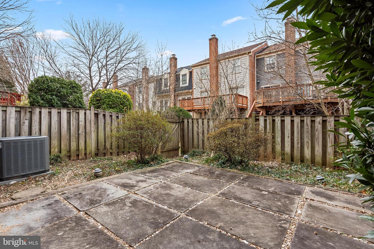 9637 SCOTCH HAVEN DR, VIENNA, Virginia 22181, 3 Bedrooms Bedrooms, 11 Rooms Rooms,3 BathroomsBathrooms,Residential,For sale,9637 SCOTCH HAVEN DR,VAFX2284016 MLS # VAFX2284016