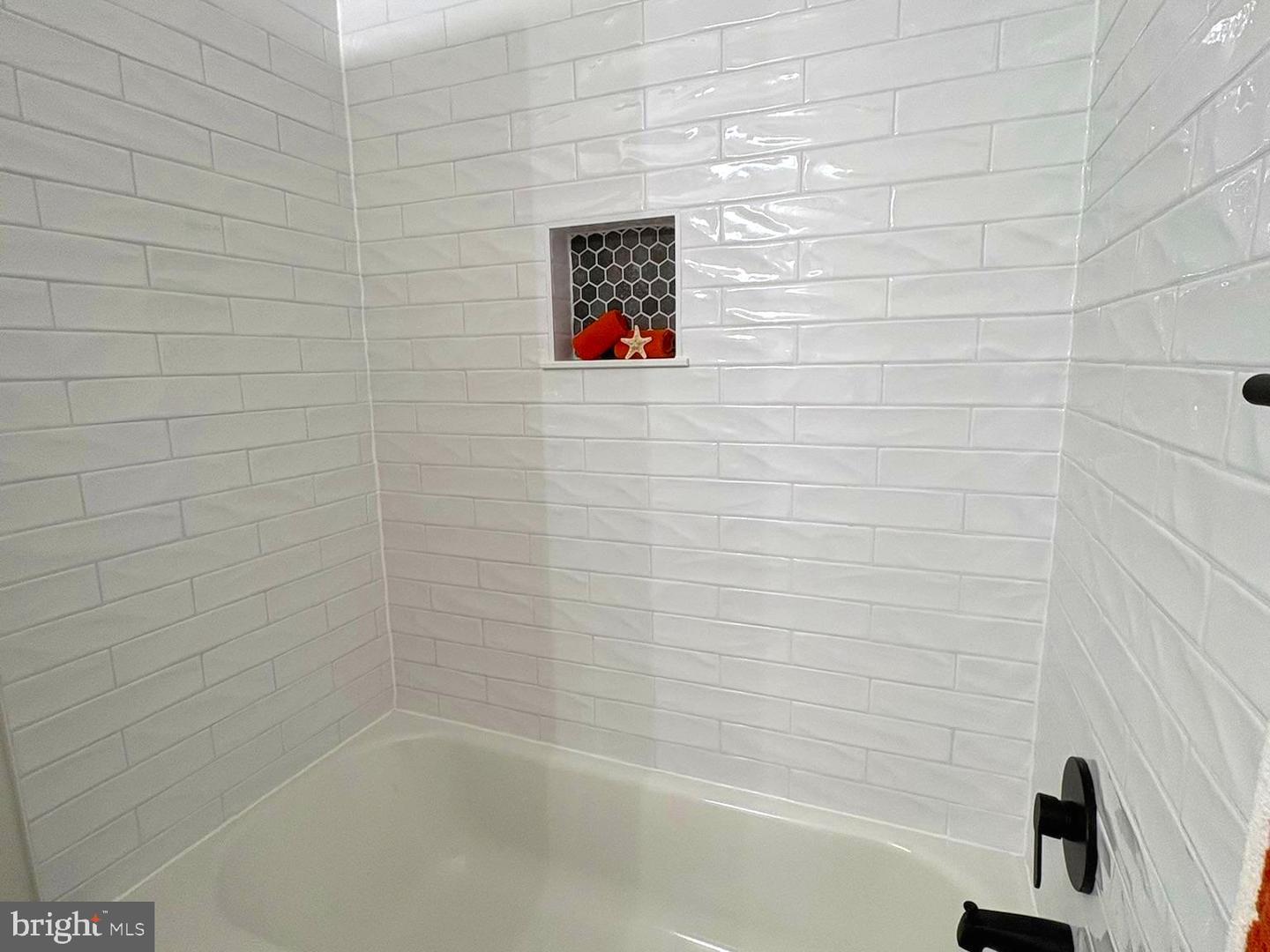 14444 COOL OAK LN, CENTREVILLE, Virginia 20121, 3 Bedrooms Bedrooms, ,2 BathroomsBathrooms,Residential,For sale,14444 COOL OAK LN,VAFX2284146 MLS # VAFX2284146