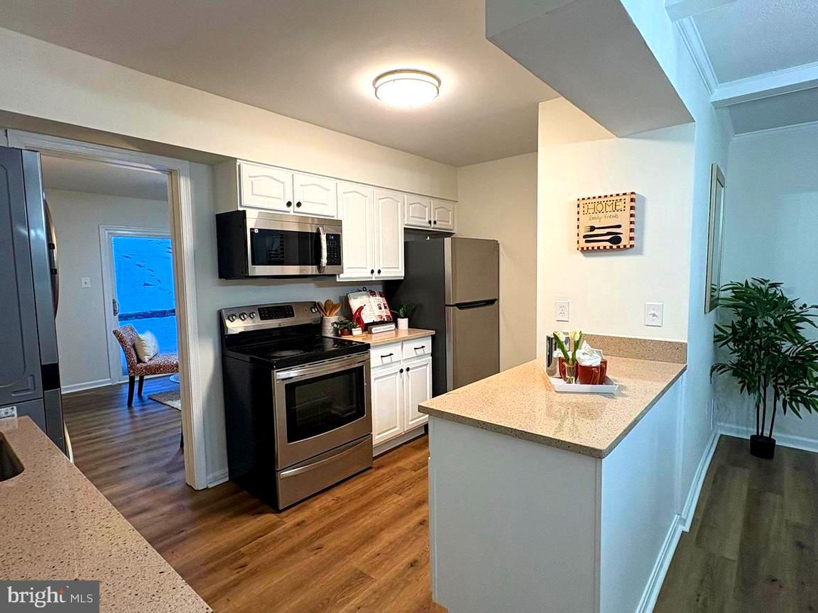 14444 COOL OAK LN, CENTREVILLE, Virginia 20121, 3 Bedrooms Bedrooms, ,2 BathroomsBathrooms,Residential,For sale,14444 COOL OAK LN,VAFX2284146 MLS # VAFX2284146