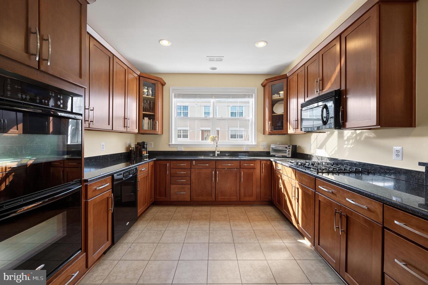 22697 VERDE GATE, BRAMBLETON, Virginia 20148, 3 Bedrooms Bedrooms, ,2 BathroomsBathrooms,Residential,For sale,22697 VERDE GATE,VALO2113368 MLS # VALO2113368