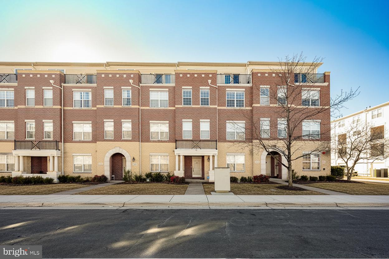 22697 VERDE GATE, BRAMBLETON, Virginia 20148, 3 Bedrooms Bedrooms, ,2 BathroomsBathrooms,Residential,For sale,22697 VERDE GATE,VALO2113368 MLS # VALO2113368