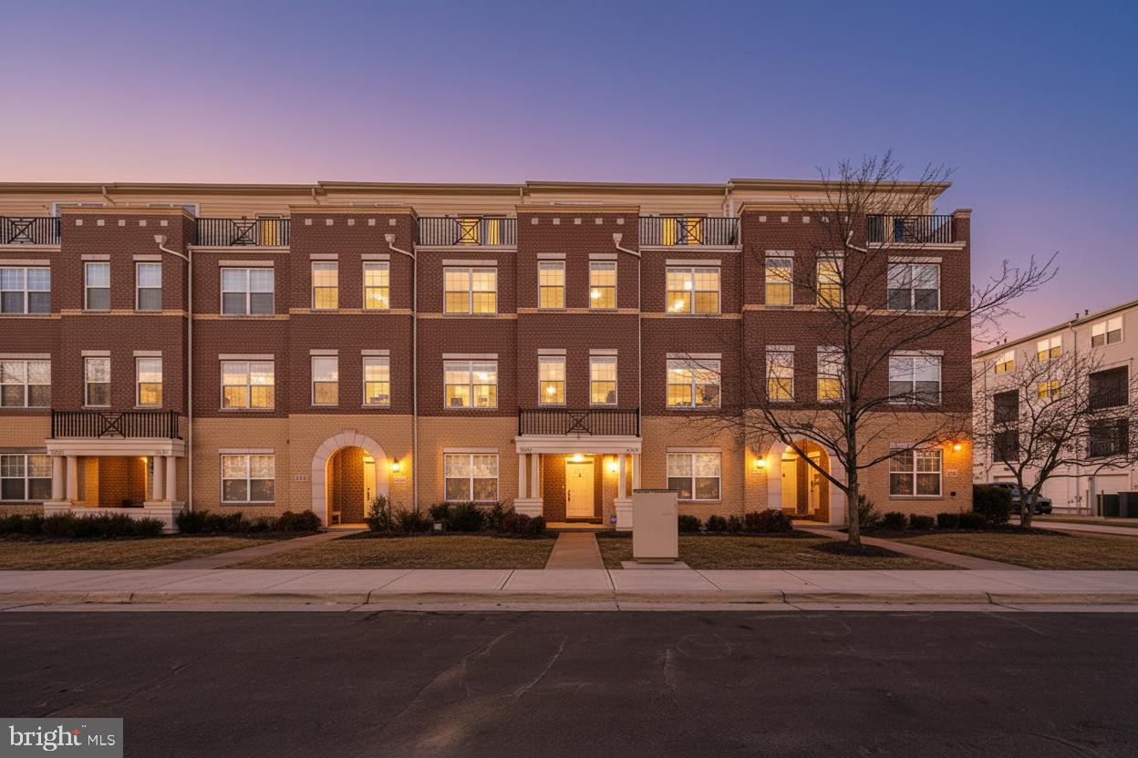 22697 VERDE GATE, BRAMBLETON, Virginia 20148, 3 Bedrooms Bedrooms, ,2 BathroomsBathrooms,Residential,For sale,22697 VERDE GATE,VALO2113368 MLS # VALO2113368