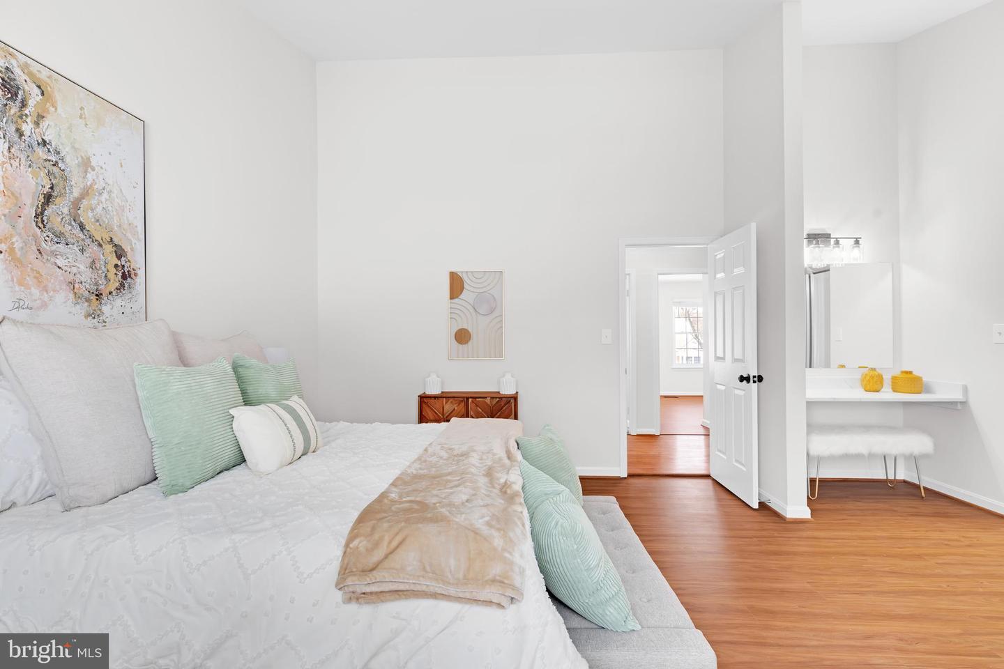 9005 TRIPLE RIDGE RD, FAIRFAX STATION, Virginia 22039, 4 Bedrooms Bedrooms, ,3 BathroomsBathrooms,Residential,For sale,9005 TRIPLE RIDGE RD,VAFX2284202 MLS # VAFX2284202