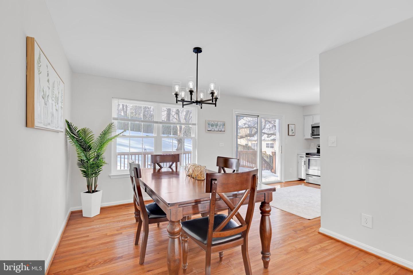 9005 TRIPLE RIDGE RD, FAIRFAX STATION, Virginia 22039, 4 Bedrooms Bedrooms, ,3 BathroomsBathrooms,Residential,For sale,9005 TRIPLE RIDGE RD,VAFX2284202 MLS # VAFX2284202