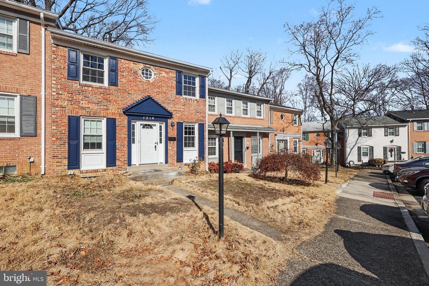 1214 FOX RUN PL, WOODBRIDGE, Virginia 22191, 3 Bedrooms Bedrooms, ,3 BathroomsBathrooms,Residential,For sale,1214 FOX RUN PL,VAPW2109954 MLS # VAPW2109954