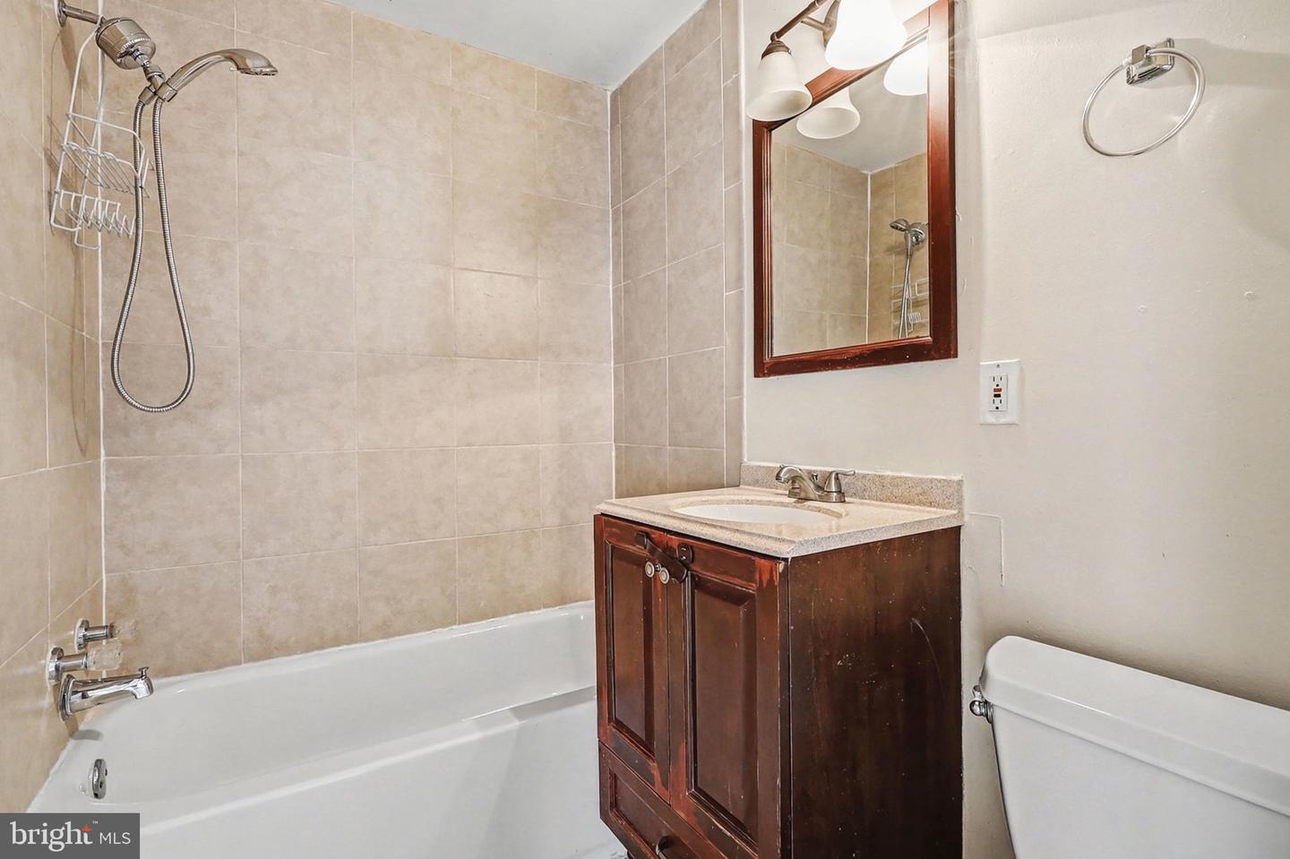 1214 FOX RUN PL, WOODBRIDGE, Virginia 22191, 3 Bedrooms Bedrooms, ,3 BathroomsBathrooms,Residential,For sale,1214 FOX RUN PL,VAPW2109954 MLS # VAPW2109954