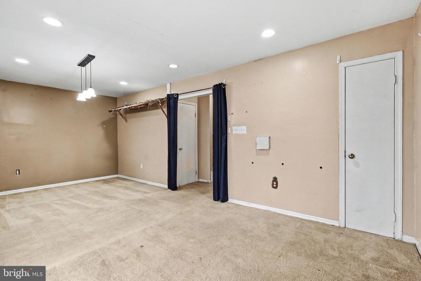 1214 FOX RUN PL, WOODBRIDGE, Virginia 22191, 3 Bedrooms Bedrooms, ,3 BathroomsBathrooms,Residential,For sale,1214 FOX RUN PL,VAPW2109954 MLS # VAPW2109954