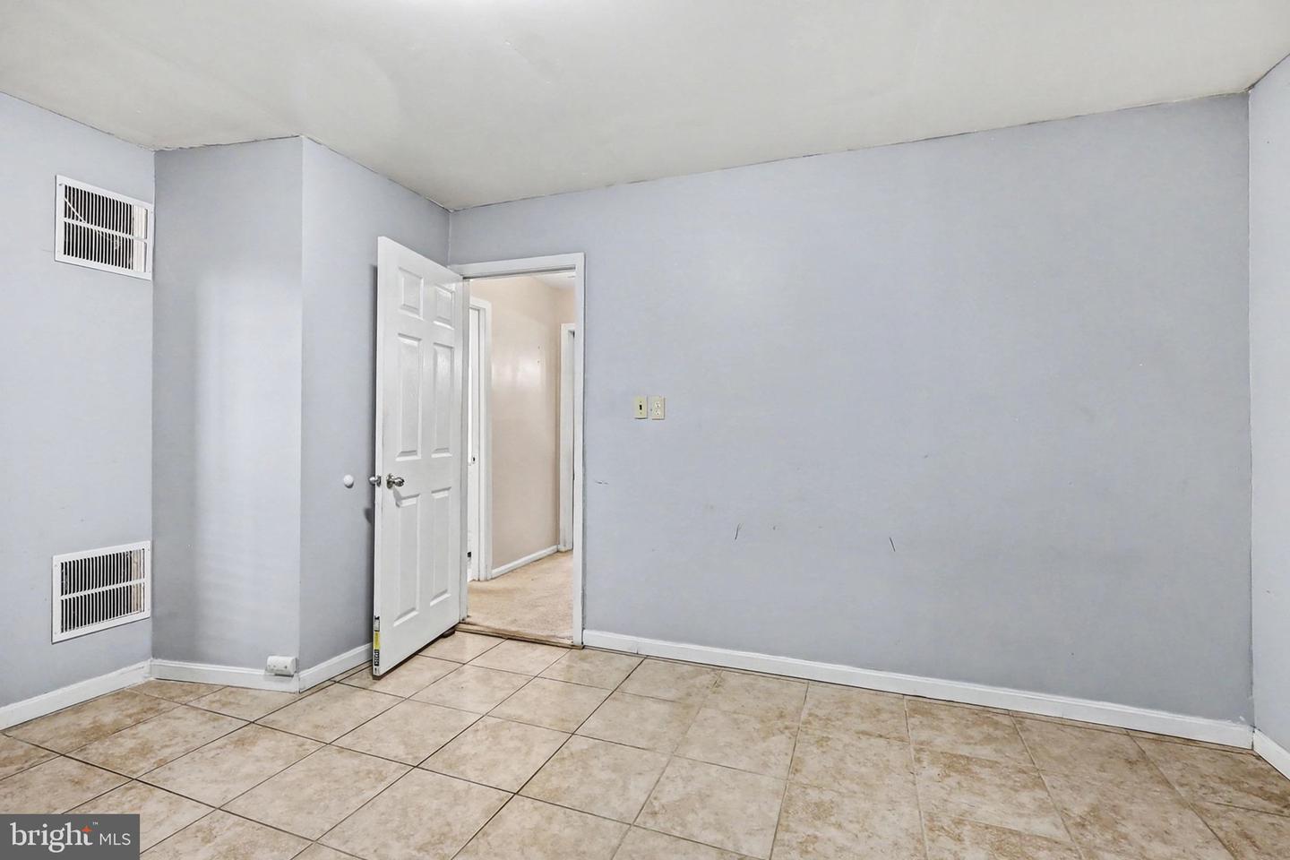 1214 FOX RUN PL, WOODBRIDGE, Virginia 22191, 3 Bedrooms Bedrooms, ,3 BathroomsBathrooms,Residential,For sale,1214 FOX RUN PL,VAPW2109954 MLS # VAPW2109954